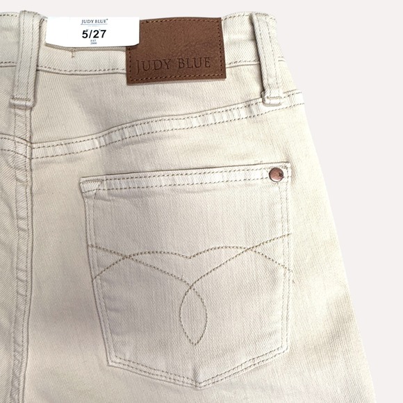 Judy Blue High Waist Cream Jeans Size 5/27 Garment Dyed Raw Hem NWT - Picture 6 of 14